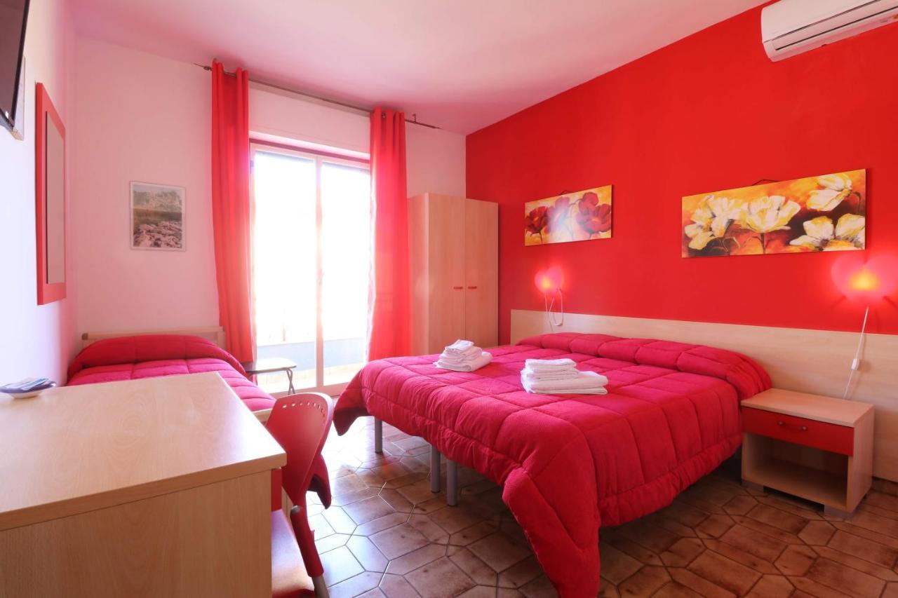B&B Spiaggia Di Ponente Scicli Exterior foto
